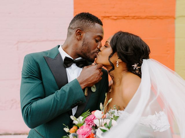 Wes and Lauren&apos;s Wedding in Grand Rapids, Michigan 24