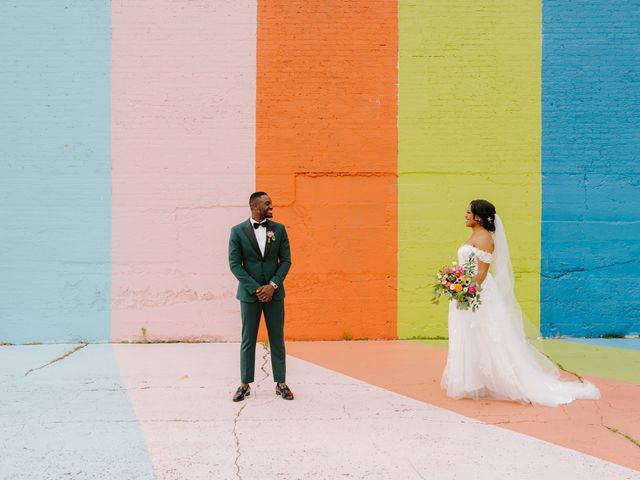 Wes and Lauren&apos;s Wedding in Grand Rapids, Michigan 27