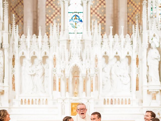 Keith and Alyssa&apos;s Wedding in Cincinnati, Ohio 9