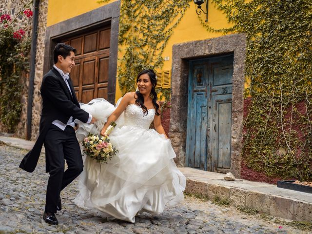 Daniel and Erika&apos;s Wedding in San Miguel de Allende, Mexico 22