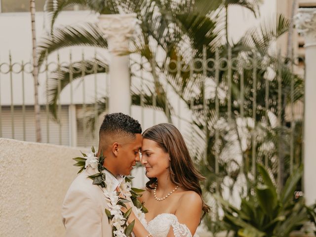 Manny and Tori&apos;s Wedding in Honolulu, Hawaii 26