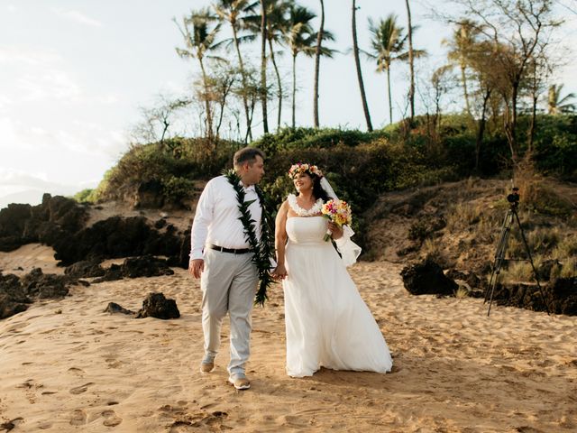 Yevhen and Alexandra&apos;s Wedding in Lahaina, Hawaii 9