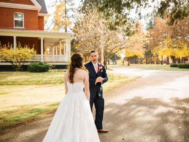 Mike and Mariah&apos;s Wedding in Spokane, Washington 6