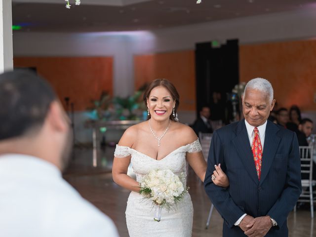 Julio and Vanessa&apos;s Wedding in Santo Domingo, Dominican Republic 17