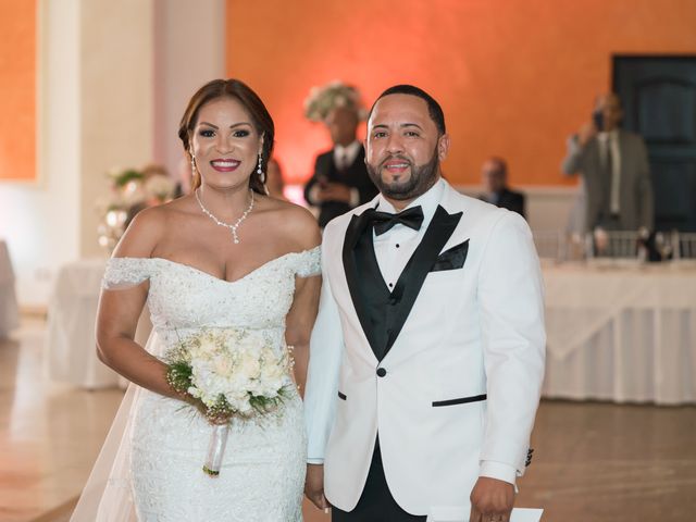 Julio and Vanessa&apos;s Wedding in Santo Domingo, Dominican Republic 30