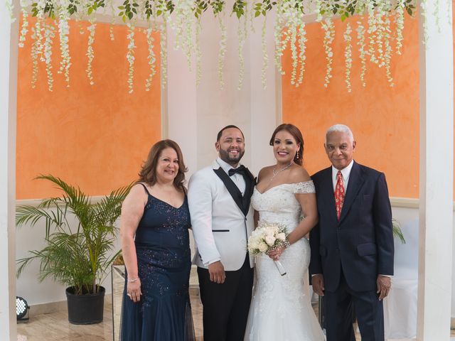 Julio and Vanessa&apos;s Wedding in Santo Domingo, Dominican Republic 38