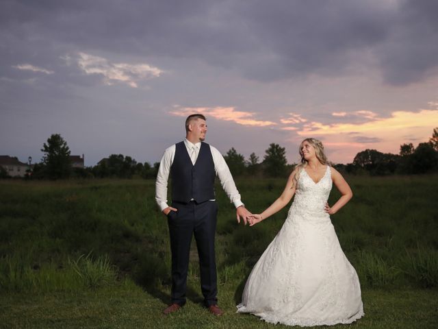 Tanner and Kelsey&apos;s Wedding in Kenosha, Wisconsin 17