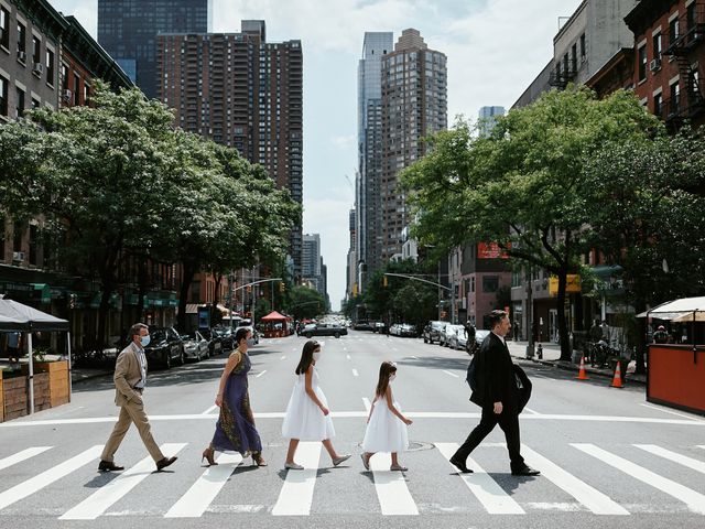 Hertzen and Mariela&apos;s Wedding in New York, New York 15