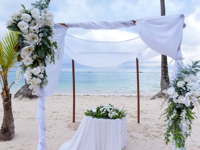 Tracy and Michael&apos;s Wedding in Punta Cana, Dominican Republic 4