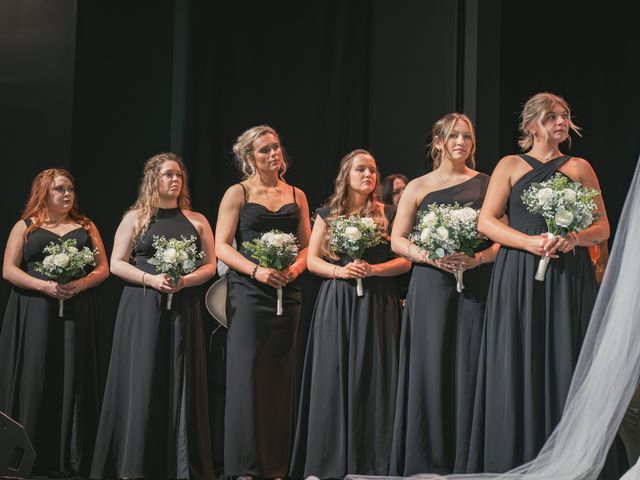 Courtney and Joe's Wedding in Eagan, Minnesota 17
