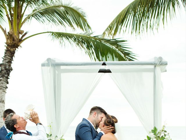 Erin and Kierran&apos;s Wedding in Kapolei, Hawaii 18