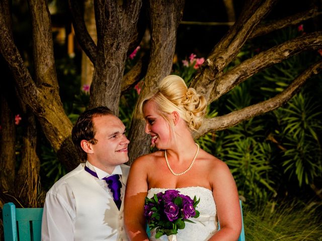 Matti and Charlotte&apos;s Wedding in Oranjestad, Aruba 11