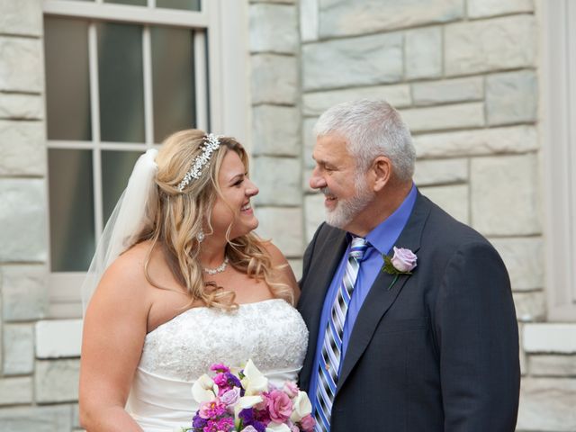 Travis and Kimberly&apos;s Wedding in Cincinnati, Ohio 18