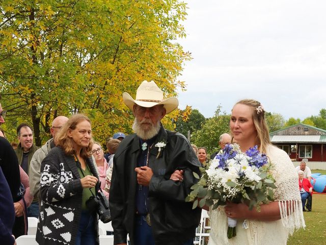 Desiree and Kris&apos;s Wedding in Fergus Falls, Minnesota 7