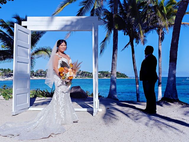 Julie and Randy&apos;s Wedding in Playa del Carmen, Mexico 28