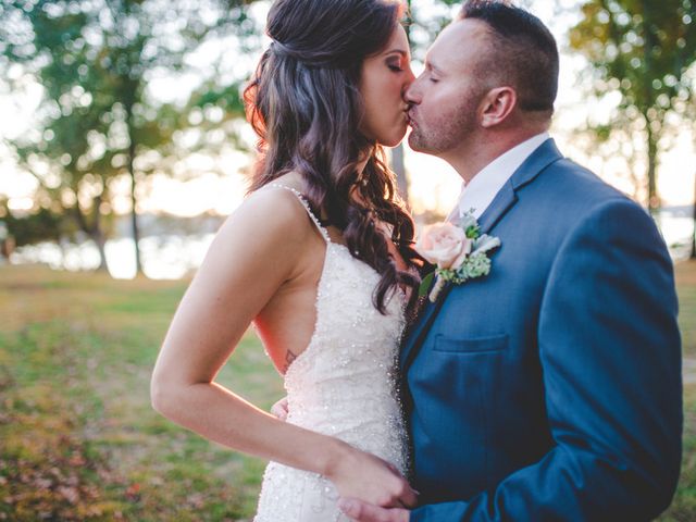Whitney and Clint&apos;s Wedding in Heber Springs, Arkansas 8