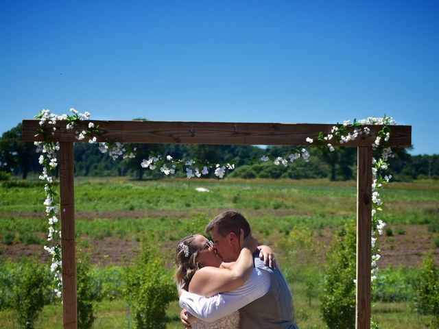 Sam and Ericka&apos;s Wedding in Battle Creek, Michigan 13