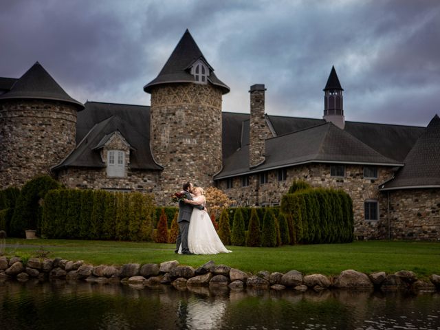 Arron and Amber&apos;s Wedding in Charlevoix, Michigan 8