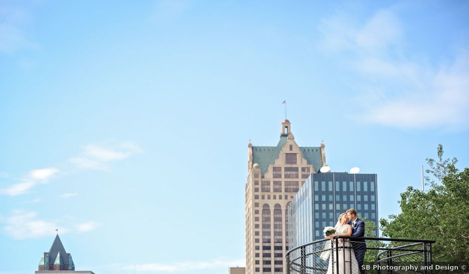 Truman and Lauren's Wedding in Milwaukee, Wisconsin