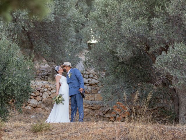 Thomas and Stephie&apos;s Wedding in Crete, Greece 12