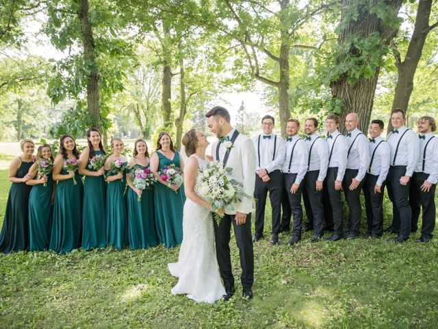 Garrett and Greta&apos;s Wedding in Coon Rapids, Minnesota 23