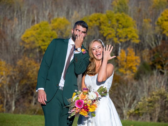 Alexa and Eric&apos;s Wedding in Williamstown, Massachusetts 14