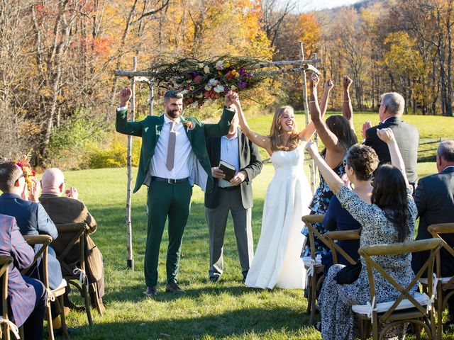 Alexa and Eric&apos;s Wedding in Williamstown, Massachusetts 18