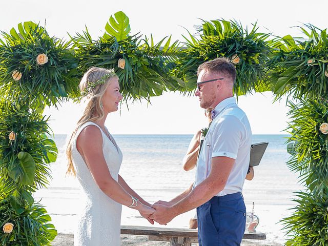 Adam and Lydia&apos;s Wedding in Holbox Island, Mexico 18