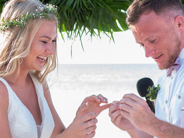 Adam and Lydia&apos;s Wedding in Holbox Island, Mexico 32