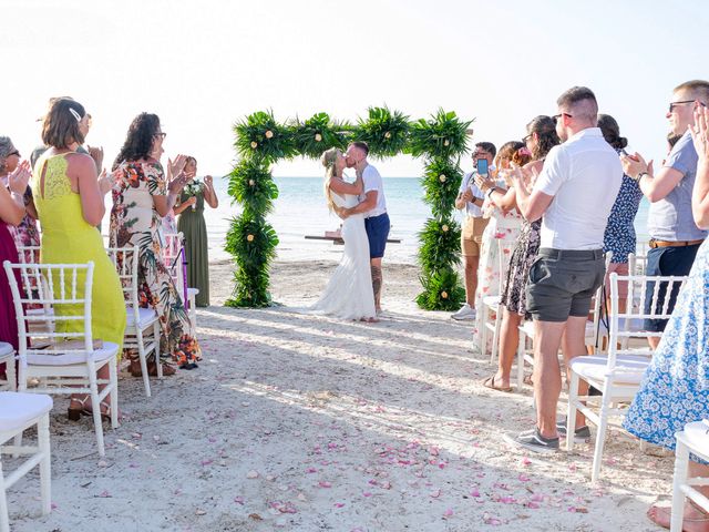 Adam and Lydia&apos;s Wedding in Holbox Island, Mexico 36