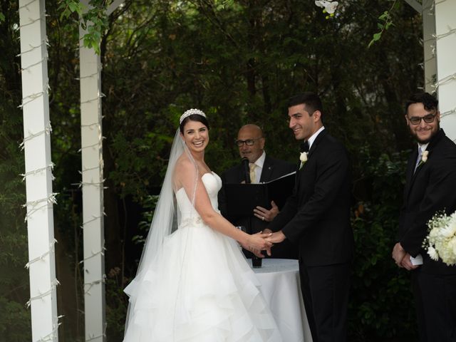 Freddy and Alexa&apos;s Wedding in Woodbury, New York 3