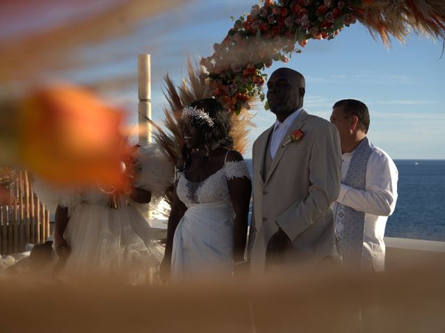 Marvin  and LeKisha&apos;s Wedding in San Lucas, California 24