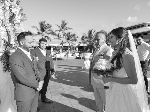 Christopher and Jenifer&apos;s Wedding in Bavaro, Dominican Republic 17
