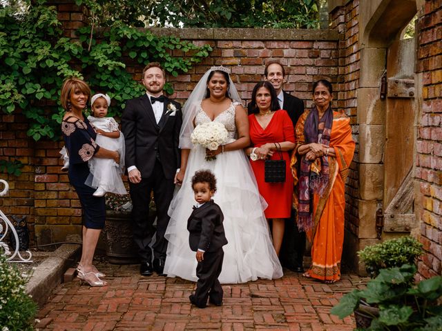 Meneesha and Brandon&apos;s Wedding in Lakewood, Washington 10