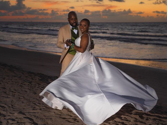 Terrell and Altrameise&apos;s Wedding in Cocoa Beach, Florida 4