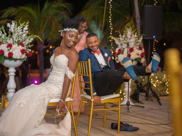 Rolstan and Deborah&apos;s Wedding in Willemstad, Curacao 50
