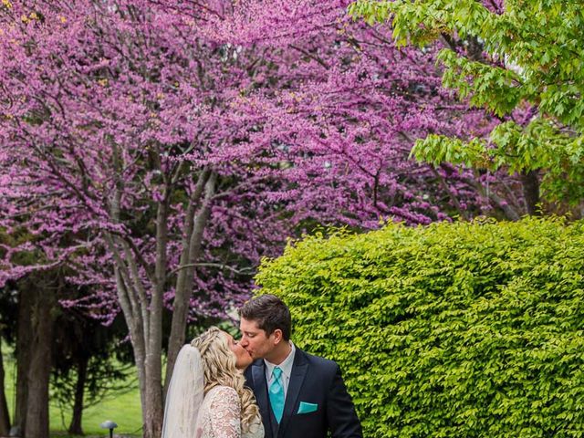 Josh and Jenna&apos;s Wedding in Saint Louis, Missouri 32