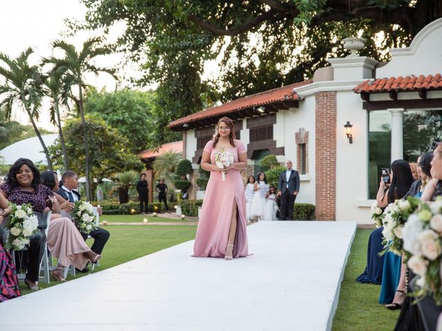 Yamil and Emely&apos;s Wedding in Santo Domingo, Dominican Republic 36