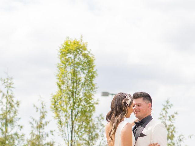 Ross and Makenzie&apos;s Wedding in Miamisburg, Ohio 17