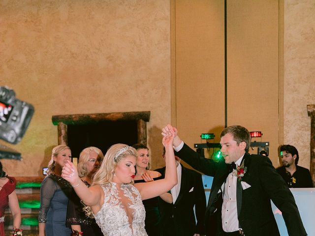 Lukas and Hannah&apos;s Wedding in Branson, Missouri 23