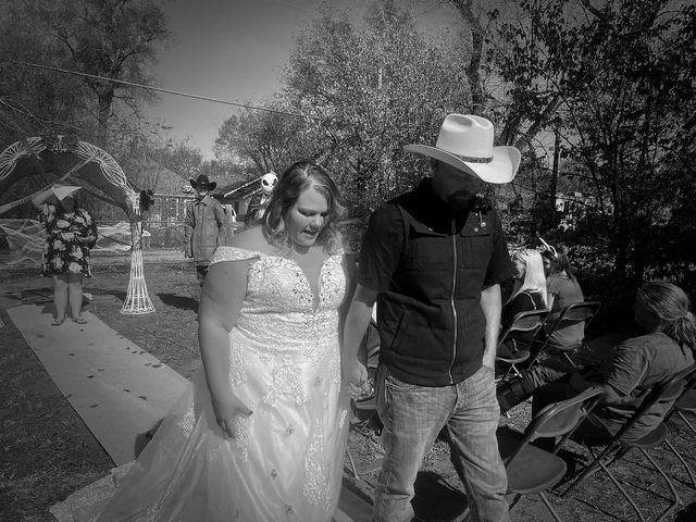 Stephen and Christina &apos;s Wedding in Hutchinson, Kansas 7