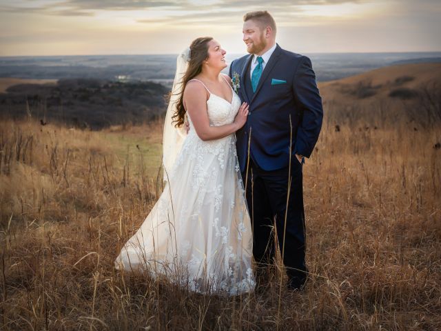 Luin and Makayla&apos;s Wedding in Manhattan, Kansas 18