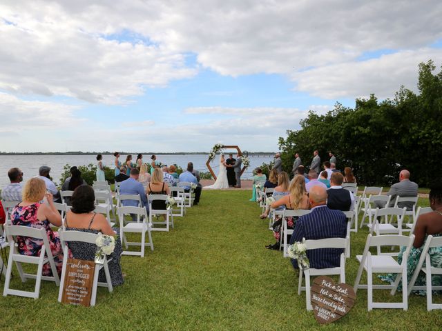 Brad and Vanessa&apos;s Wedding in Fort Myers, Florida 24