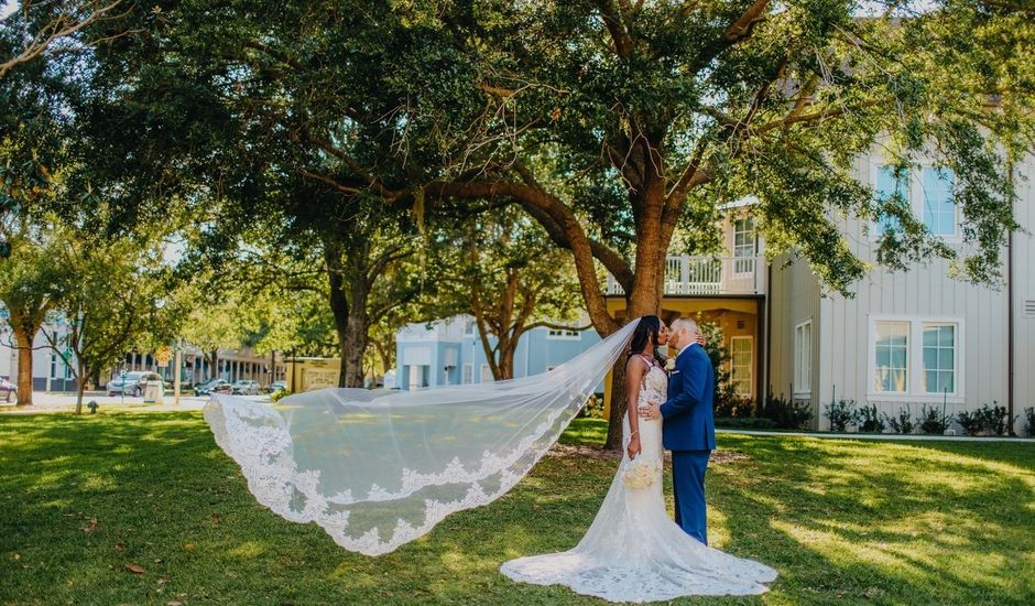 Mitchell and Samantha 's Wedding in Orlando, Florida