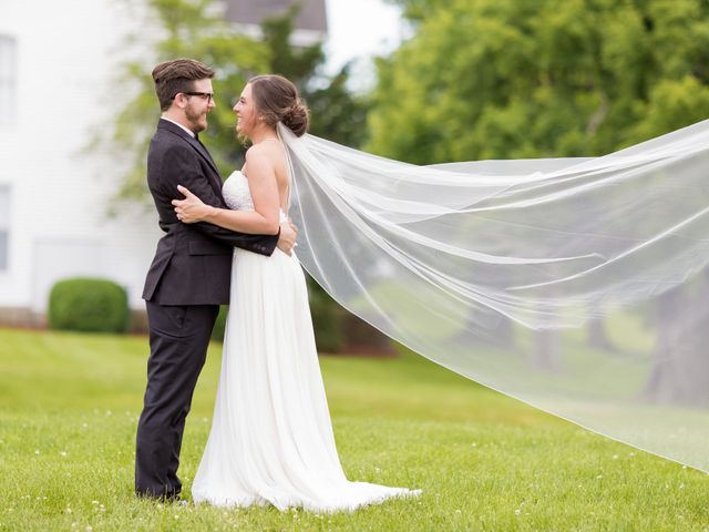 Kyle and Chelsea&apos;s Wedding in Dry Ridge, Kentucky 1