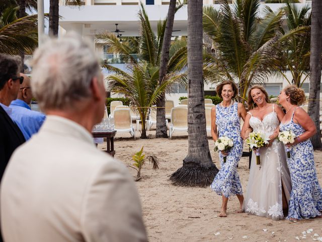 Michales and Christine&apos;s Wedding in Puerto Vallarta, Mexico 24