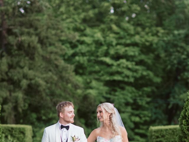 Logan and Olivia's Wedding in Cincinnati, Ohio 4