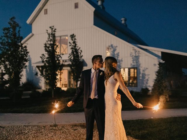 Katie and Jake&apos;s Wedding in Treynor, Iowa 8