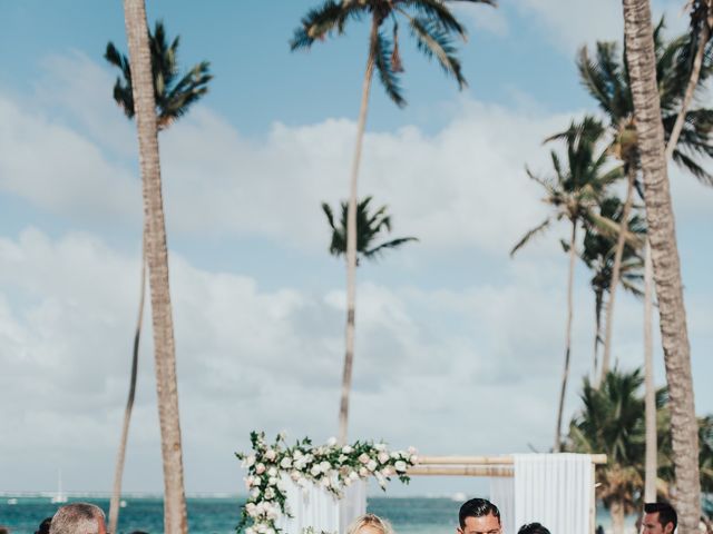 Taylor and Mallorie&apos;s Wedding in Punta Cana, Dominican Republic 31