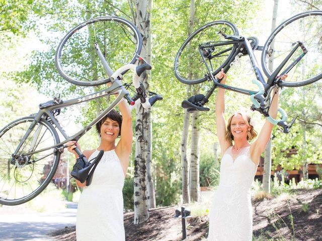 Jen and Kirstin&apos;s Wedding in Bend, Oregon 31